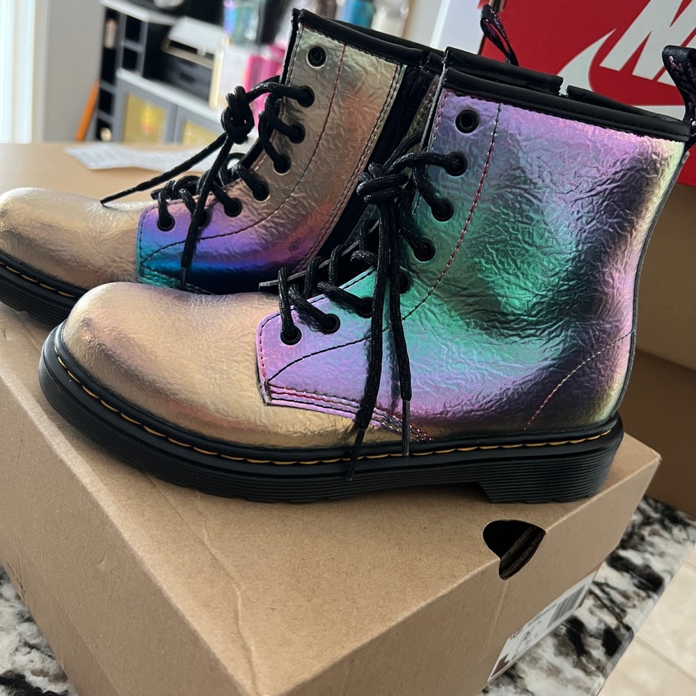 Dr. Martens Iridescent Kids Boots